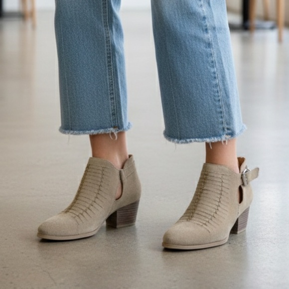 Franco Sarto Shoes - FRANCO SARTO suede ankle Boots 8 Beige woven boho cowgirl western  Great Seppia